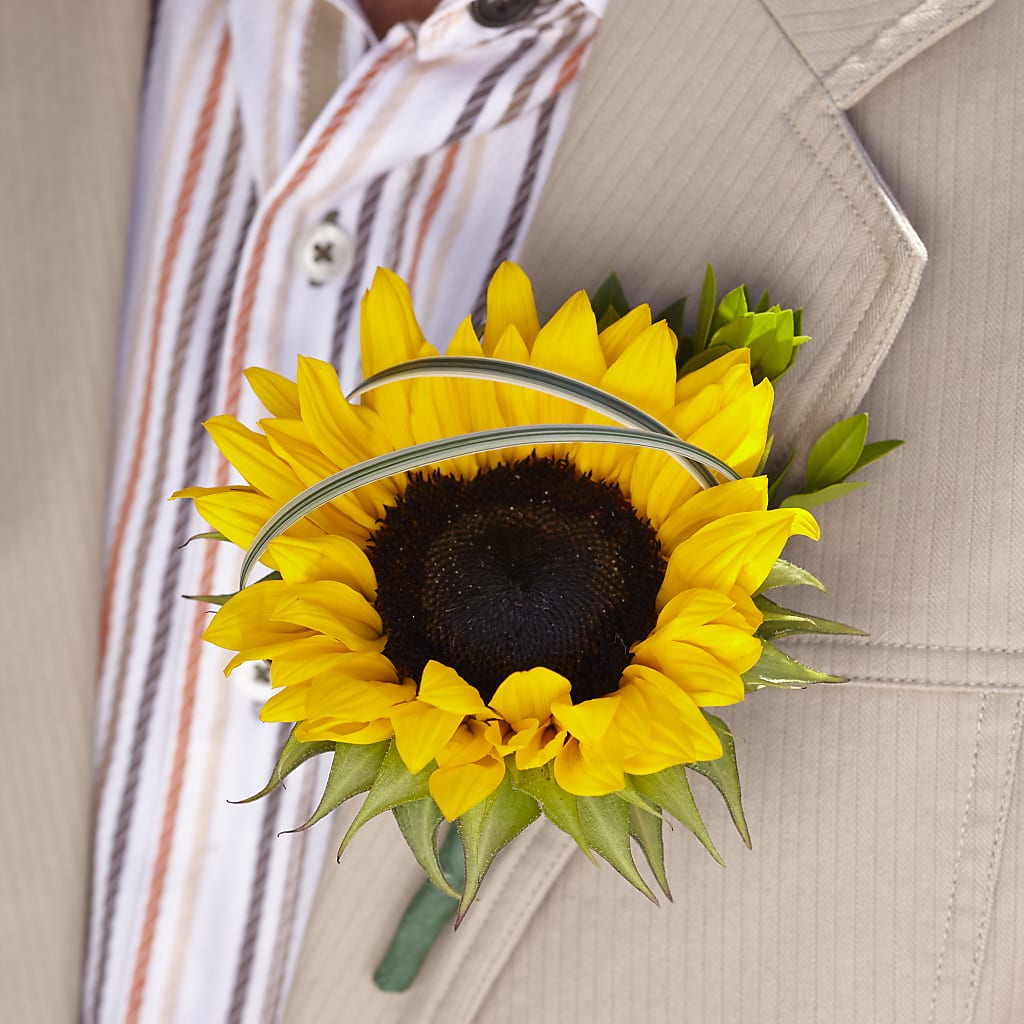 Free Spirit Boutonniere – Babes Floral Design Llc, Old Fort NC