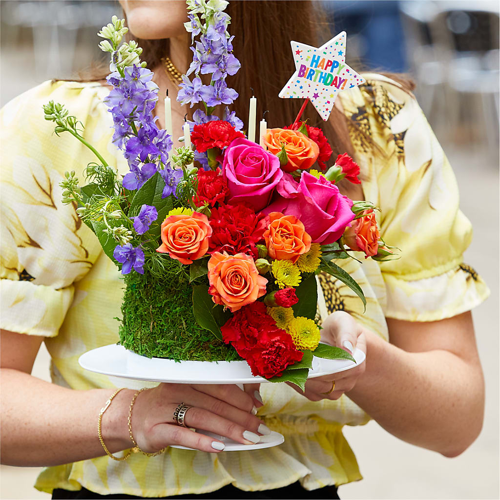 Best Year Yet Floral Cake –  Babes Floral Design Llc, Old Fort NC